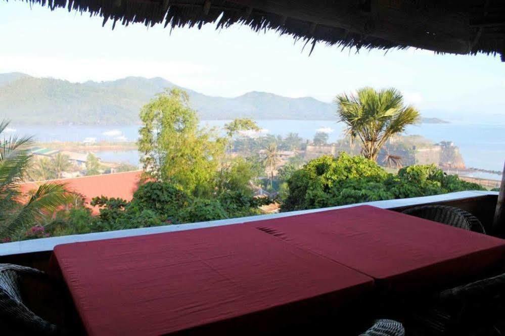 Casa Rosa Taytay Hotel Palawan Exterior photo